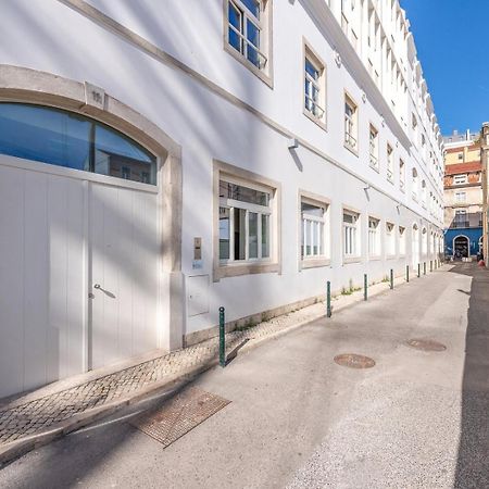 Guestready - Spacious 2 Bedroom Apt Near The River Lisboa エクステリア 写真